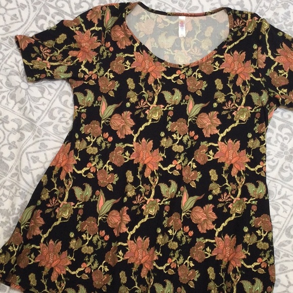 LuLaRoe tee shirt size Large - Picture 1 of 8